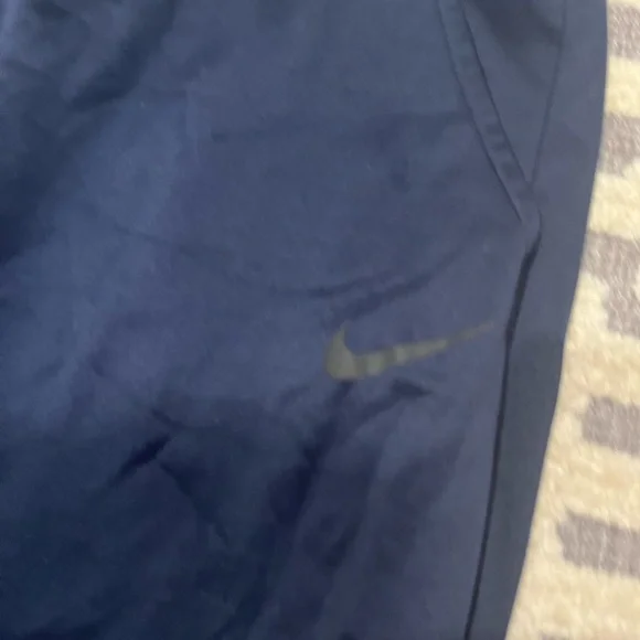 Nike navy blue therma for sweats - Picture 4 of 8